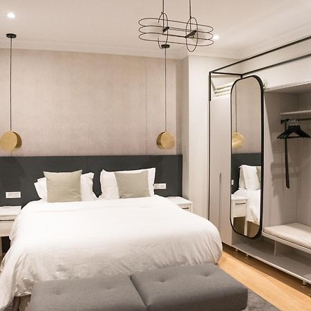 Zaivan Revive - Exclusive Central Studio With View บูคาเรสต์ ภายนอก รูปภาพ